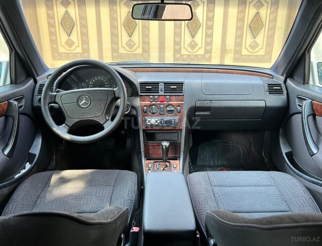 Mercedes C 180 1999, 226,871 km - 1.8 l - Bakı