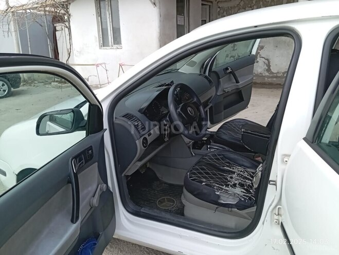 Volkswagen Polo 2003, 400,000 km - 1.4 l - Bakı