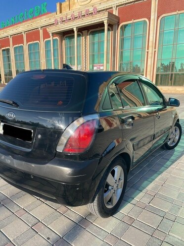 Kia Rio 2007, 230,000 km - 1.5 l - Şirvan