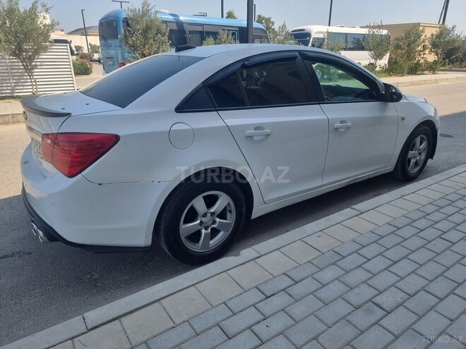 Chevrolet Cruze-9