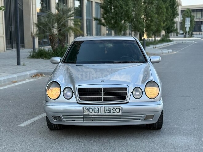 Mercedes E 220 d 1999, 459,000 km - 2.2 л - Bakı