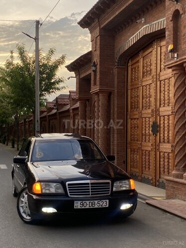 Mercedes C 200 1995, 420,000 km - 2.0 l - Masallı