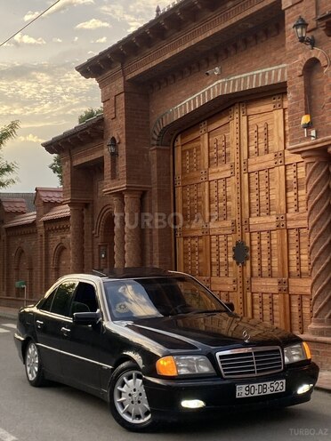 Mercedes C 200 1995, 420,000 km - 2.0 l - Masallı