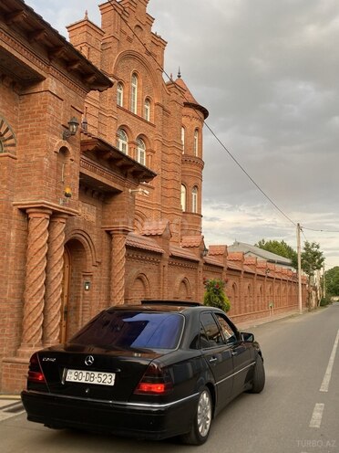 Mercedes C 200 1995, 420,000 km - 2.0 l - Masallı