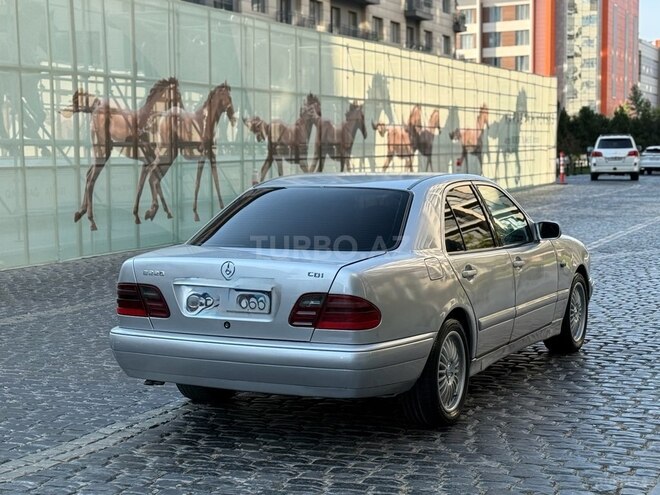 Mercedes E 220 d 1999, 459,000 km - 2.2 л - Bakı