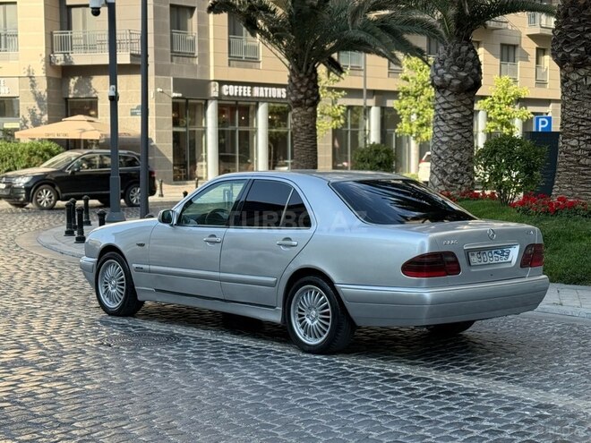 Mercedes E 220 d 1999, 459,000 km - 2.2 л - Bakı