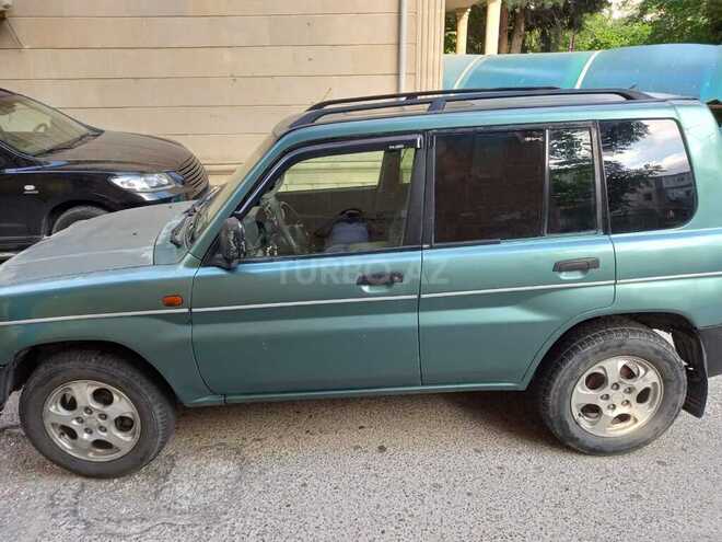 Mitsubishi Pajero io 1999, 285,000 km - 1.8 l - Bakı