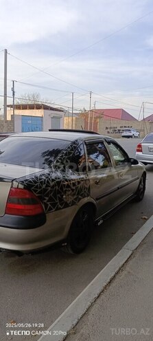 Opel Vectra 1996, 250,000 km - 1.8 l - Gəncə