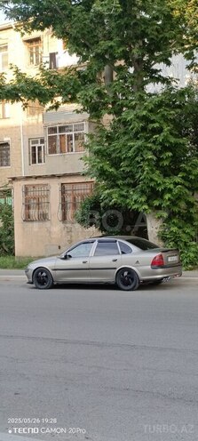 Opel Vectra 1996, 250,000 km - 1.8 l - Gəncə
