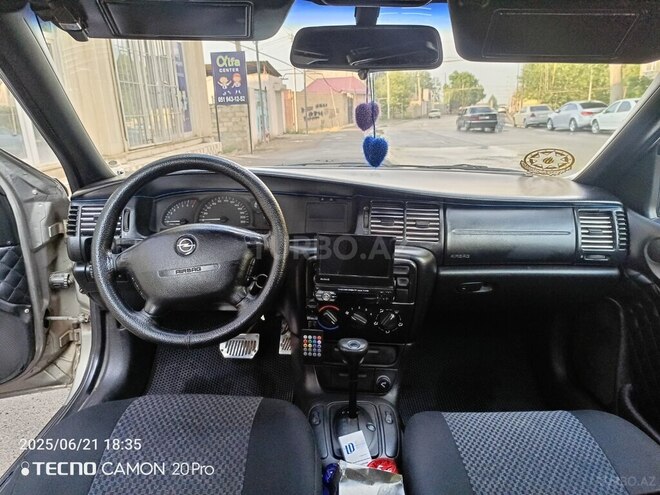 Opel Vectra 1996, 250,000 km - 1.8 l - Gəncə