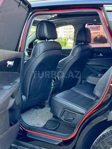 Kia Sorento-21