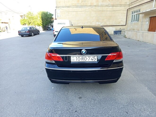 BMW 745-4