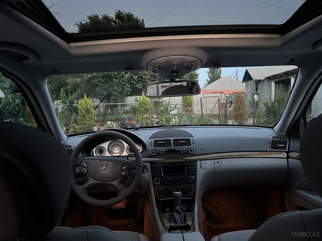 Mercedes E 280 2006, 256,875 km - 3.0 l - Masallı
