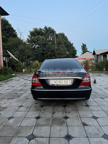 Mercedes E 280 2006, 256,875 km - 3.0 l - Masallı