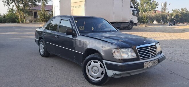 Mercedes E 200 d 1994, 216,668 km - 2.0 l - Bakı