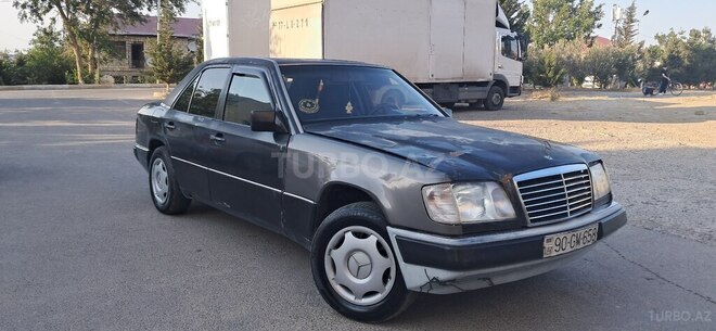 Mercedes E 200 d 1994, 216,668 km - 2.0 l - Bakı
