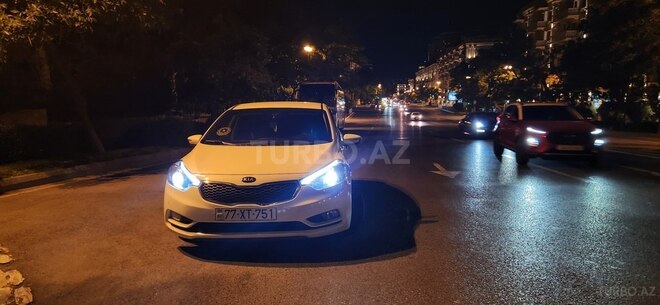 Kia K3 2015, 198,000 km - 1.6 l - Bakı