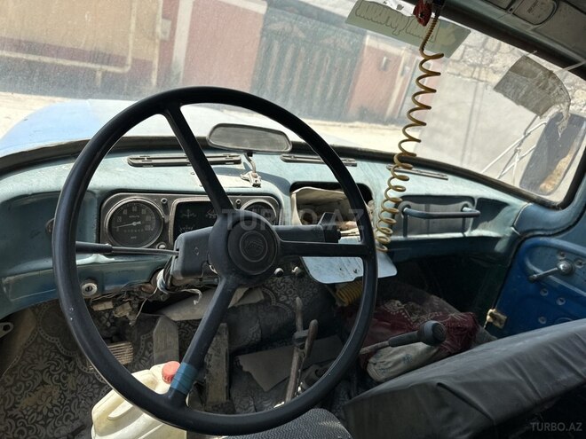 ZIL 130-8