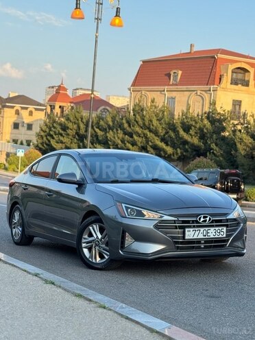 Hyundai Elantra 2018, 70,000 km - 2.0 l - Bakı
