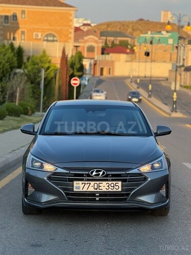 Hyundai Elantra 2018, 70,000 km - 2.0 l - Bakı