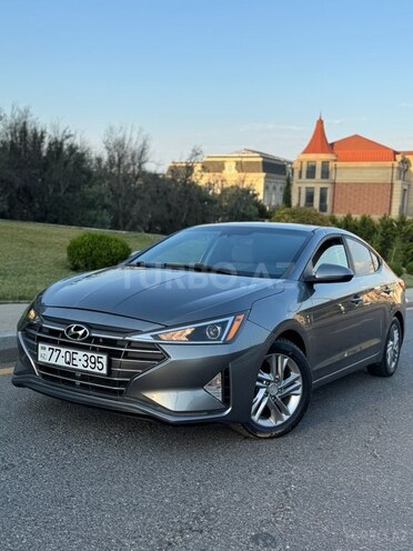Hyundai Elantra 2018, 70,000 km - 2.0 l - Bakı