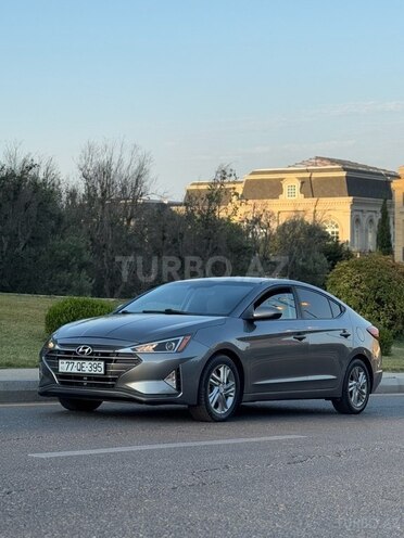 Hyundai Elantra 2018, 70,000 km - 2.0 l - Bakı