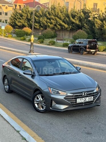 Hyundai Elantra 2018, 70,000 km - 2.0 l - Bakı