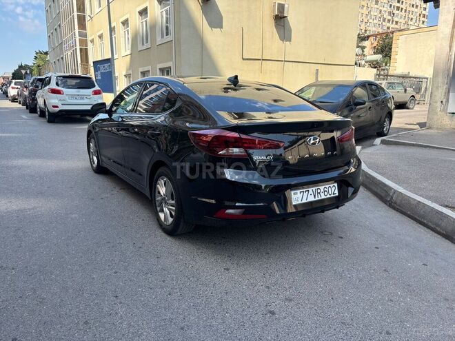 Hyundai Elantra 2019, 110,325 km - 2.0 л - Bakı