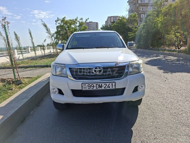 Toyota Hilux 2012, 228,000 km - 2.5 l - Bakı