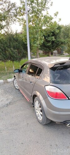 Opel Astra 2004, 270,000 km - 1.4 l - Salyan