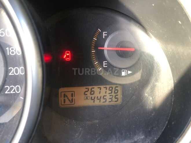 Nissan Tiida 2008, 267,000 km - 1.6 л - Bakı