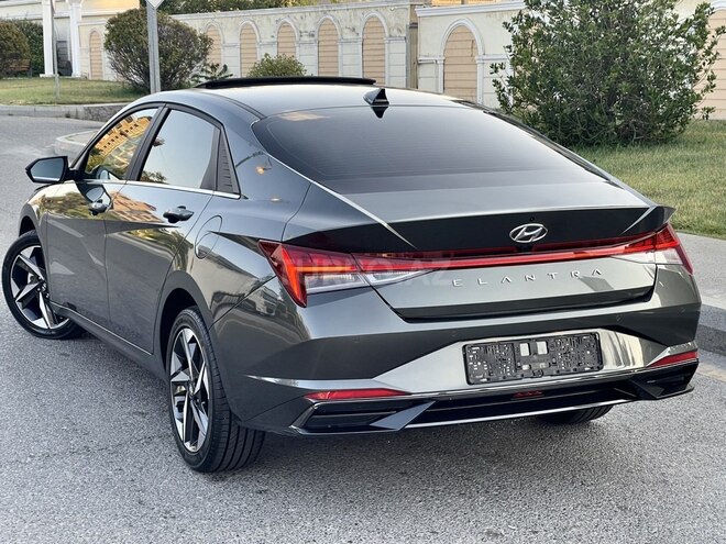 Hyundai Elantra 2022, 40,750 km - 1.6 л - Bakı