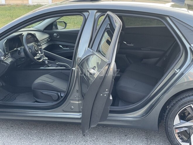 Hyundai Elantra 2022, 40,750 km - 1.6 л - Bakı