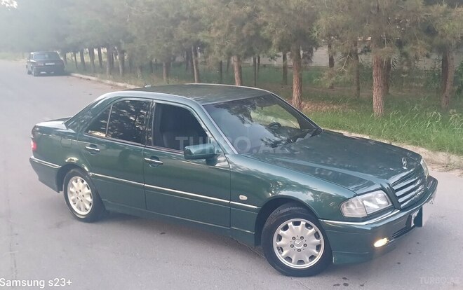 Mercedes C 240 1999, 334,000 km - 2.4 л - Şirvan
