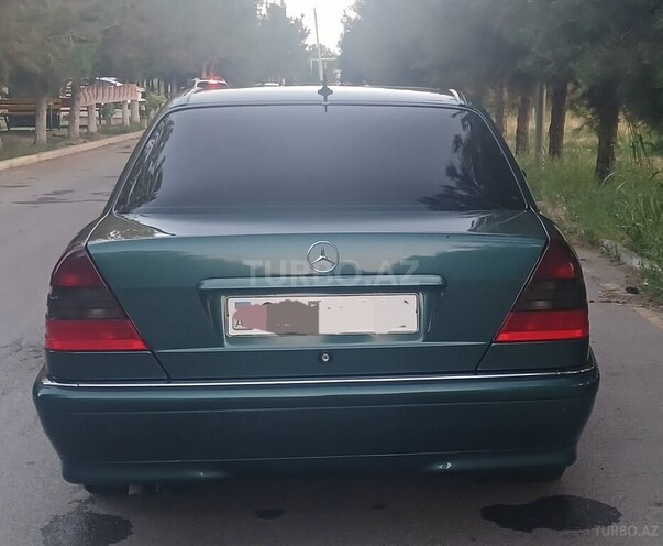 Mercedes C 240 1999, 334,000 km - 2.4 л - Şirvan