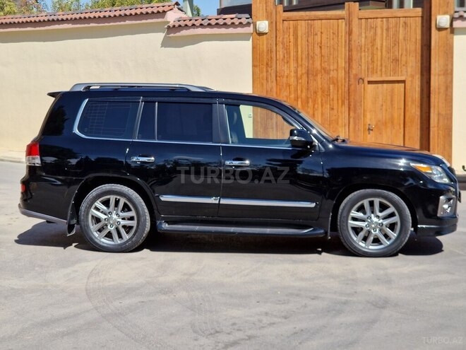 Lexus LX 570-3