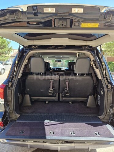 Lexus LX 570-9