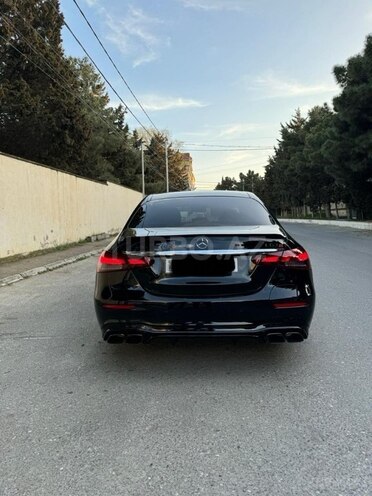 Mercedes E 300 e-10