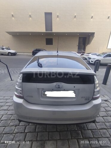 Toyota Prius-6