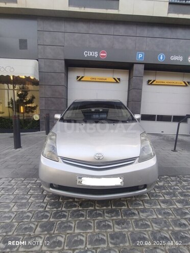 Toyota Prius-2
