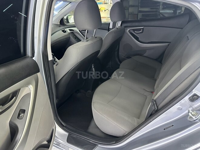 Hyundai Elantra 2015, 109,000 km - 1.8 л - Bakı