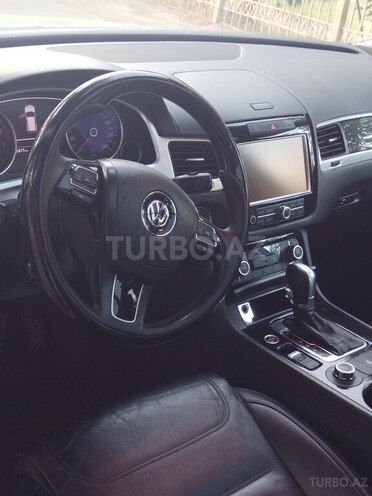 Volkswagen Touareg 2011, 240,700 km - 3.6 л - Bakı