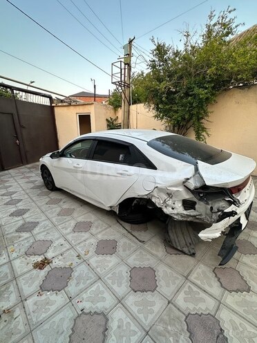 Hyundai Elantra 2023, 115,000 km - 1.6 l - Bakı