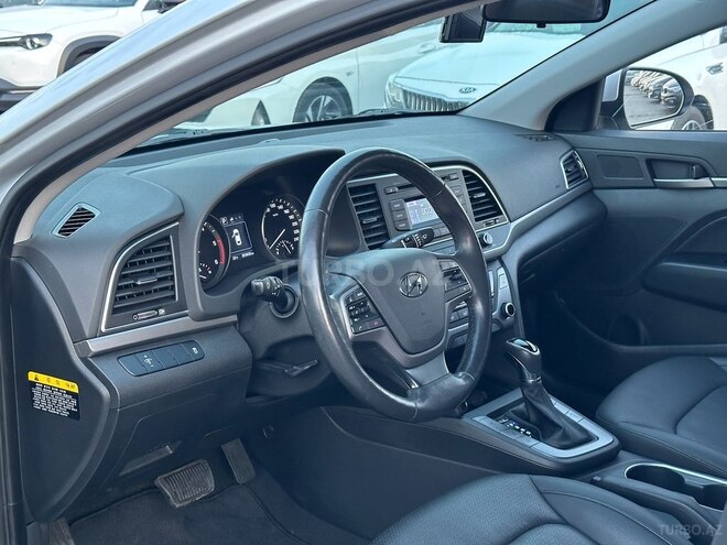 Hyundai Avante 2016, 203,000 km - 1.6 l - Bakı