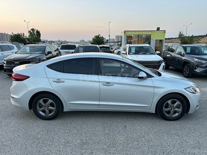 Hyundai Avante 2016, 203,000 km - 1.6 l - Bakı