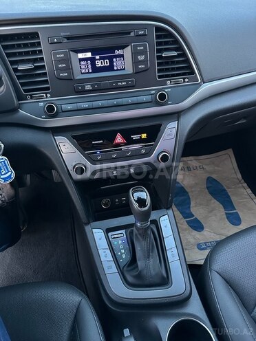 Hyundai Avante 2016, 203,000 km - 1.6 l - Bakı