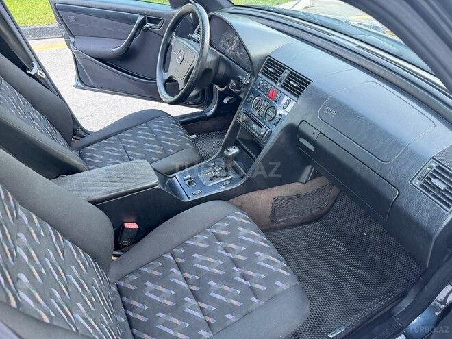 Mercedes C 180 1999, 385,421 km - 1.8 l - Sumqayıt
