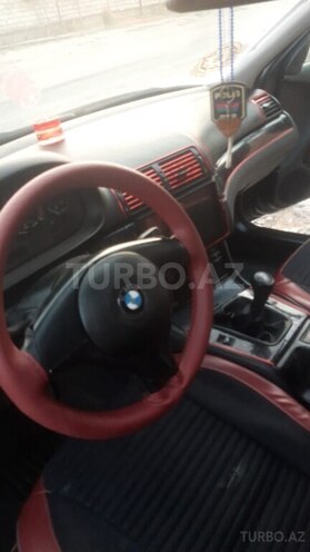 BMW 318 2001, 300,188 km - 1.9 l - Bakı
