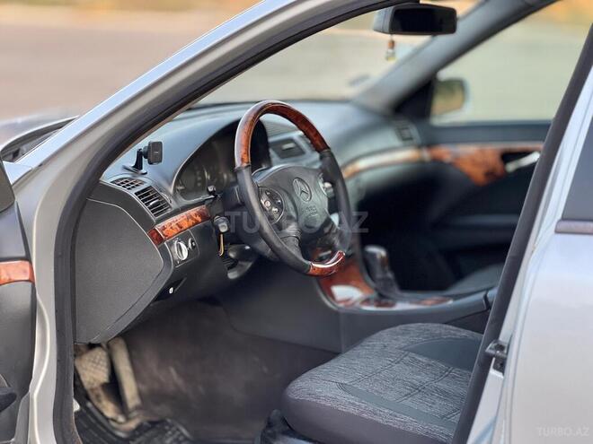 Mercedes E 220 d 2004, 284,000 km - 2.2 l - Sumqayıt