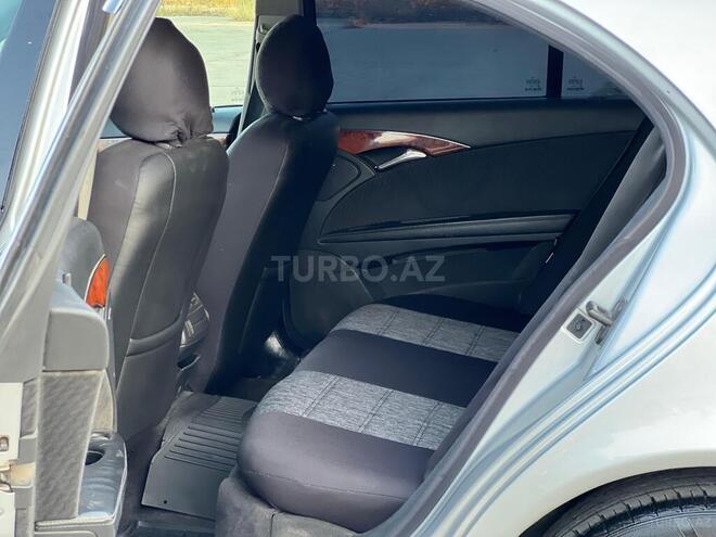 Mercedes E 220 d 2004, 284,000 km - 2.2 l - Sumqayıt